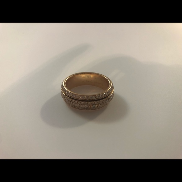Piaget Possession 18K Rose Gold & Diamond Ring - Picture 7 of 7